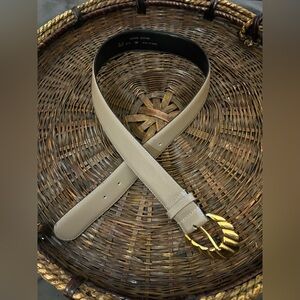 Tan Leather Belt with Gold Buckle by Magid, sz M